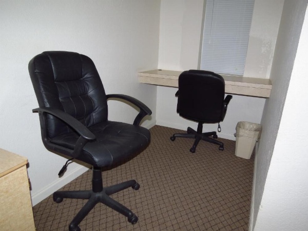 Best Inn Motel Salina image 30